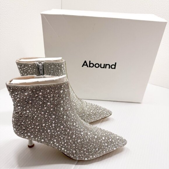 Abound Silver Rhinestone Ankle Boots 7M Sparkle Glitter Pointed Toe Party Heels - Picture 1 of 13